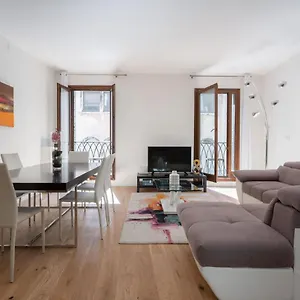 Apartamento San Marco Prestige With Terrace By Wonderful Italy