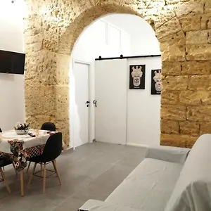  Apartment Masculu & Fimmina Italy