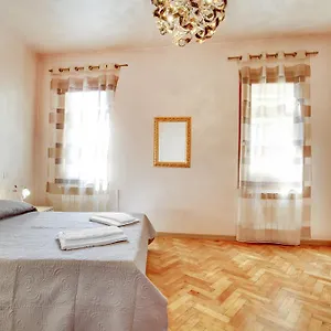 2* Oda ve Kahvaltı Delle Acque